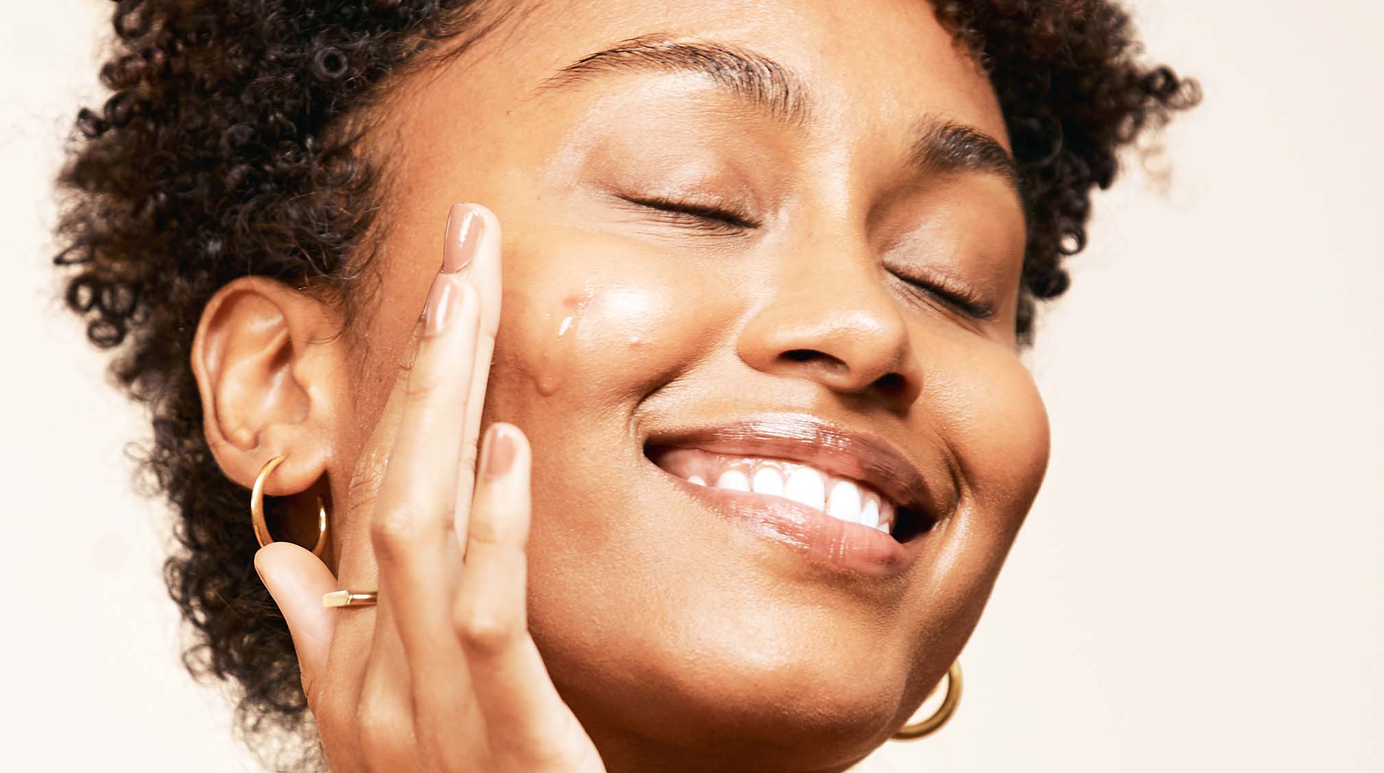 What Is Toner? And Do You Really Need a Skin Toner?