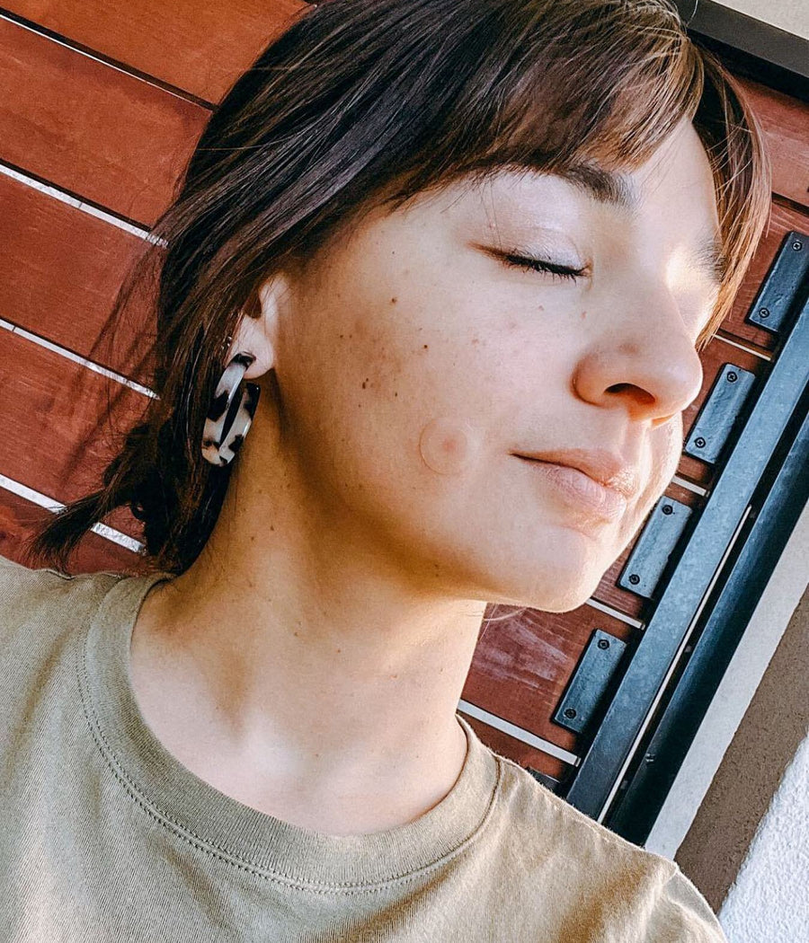 Instagram user @gabstamas wearing a Micropoint